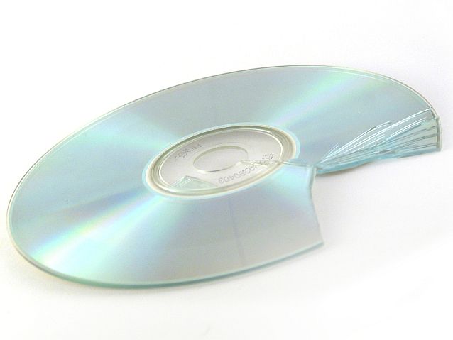 Połamana płyta CD
