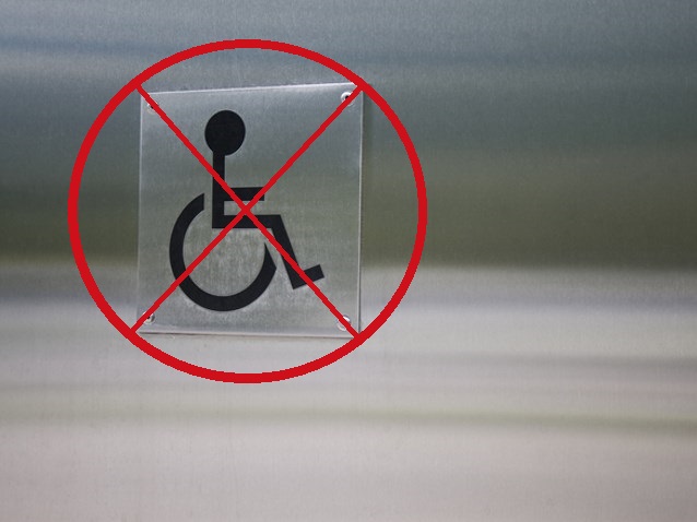 znak niepełnosprawności skreślony na czerwono