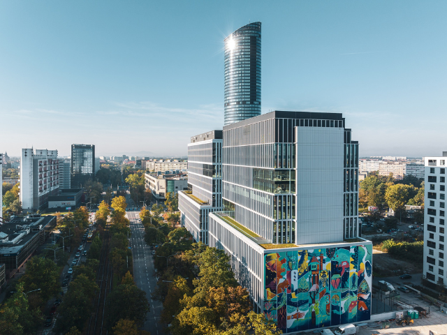 Widok na biurowiec Centrum Południe II we Wrocławiu. 