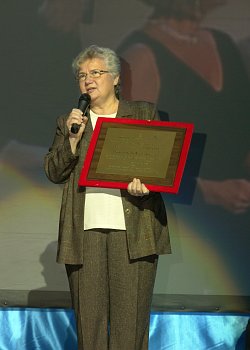 zdjęcie: prof. Katarzyna Chałasińska-Macukow, rektor UW