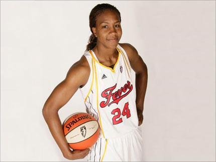 Na zdjęciu: Tamita Catchings, fot: www.catchin24.com