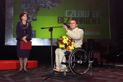 Gala konkursu Człowiek bez barier 2008 - Maria Kaczyńska i Albin Batycki. Fot.: Piotr Stanisławski