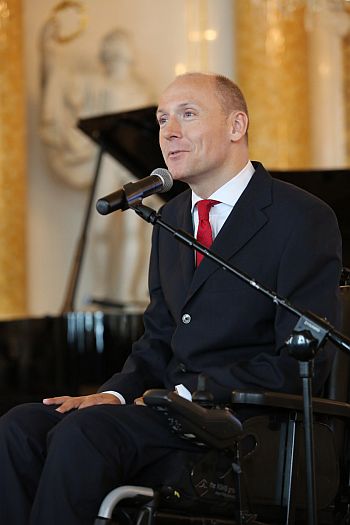 Przemawia Piotr Pawłowski, prezes Integracji